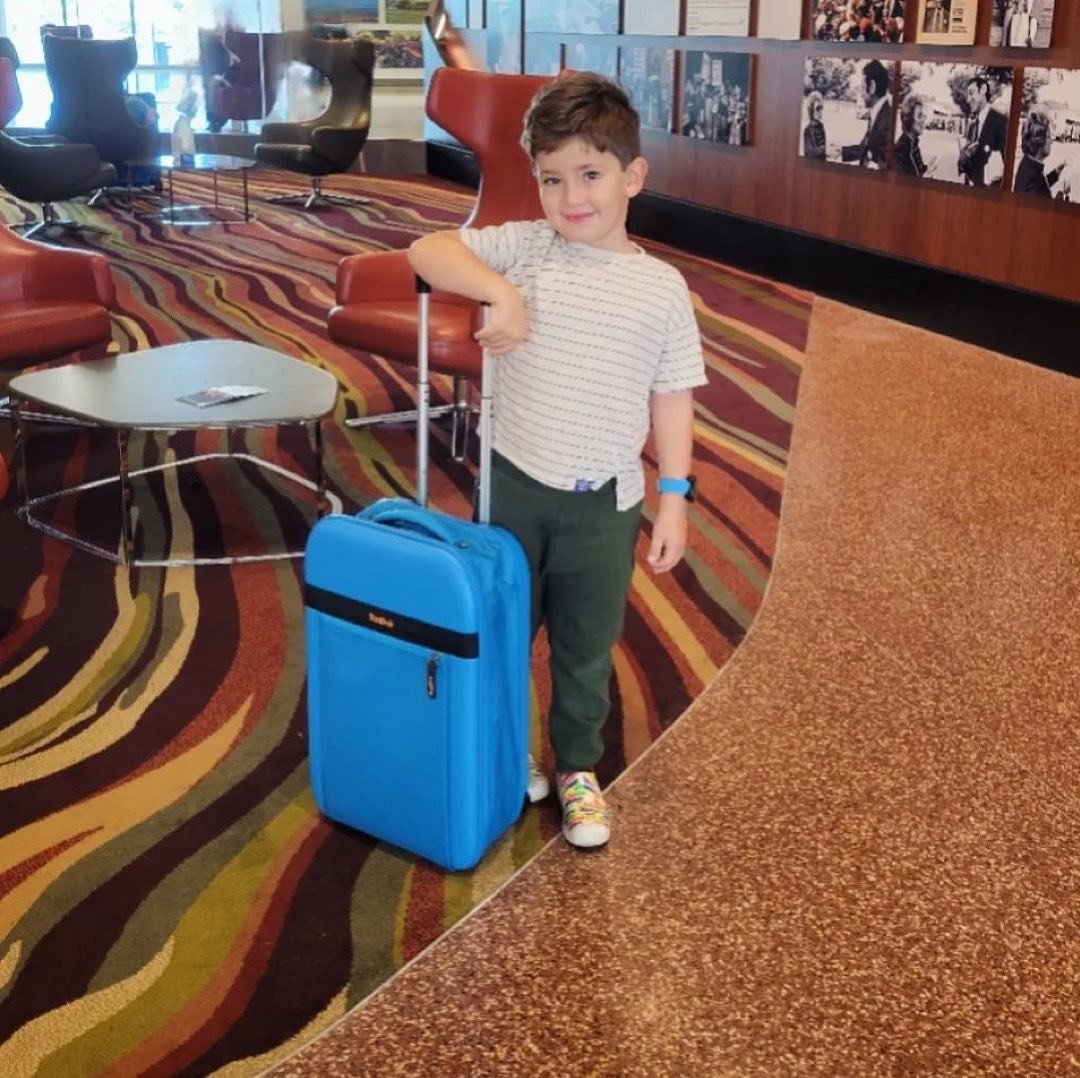 Rollink case, Little helper