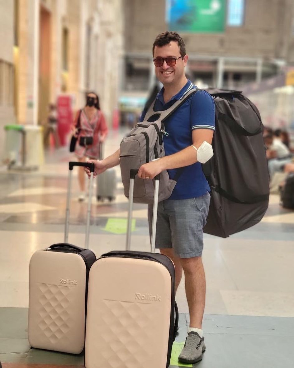 Rollink case, Airport